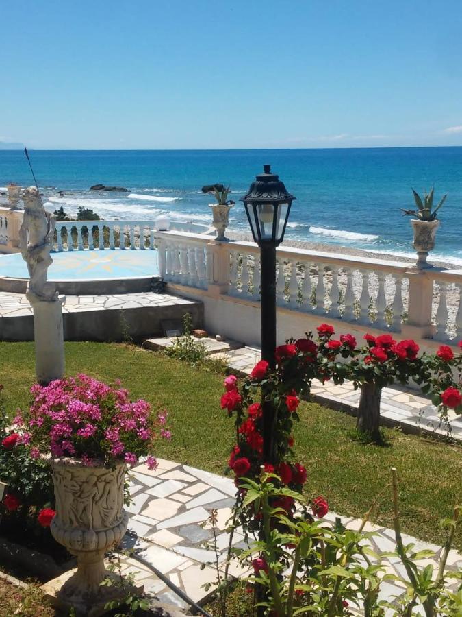 Villa Isabel Riza  Exterior photo